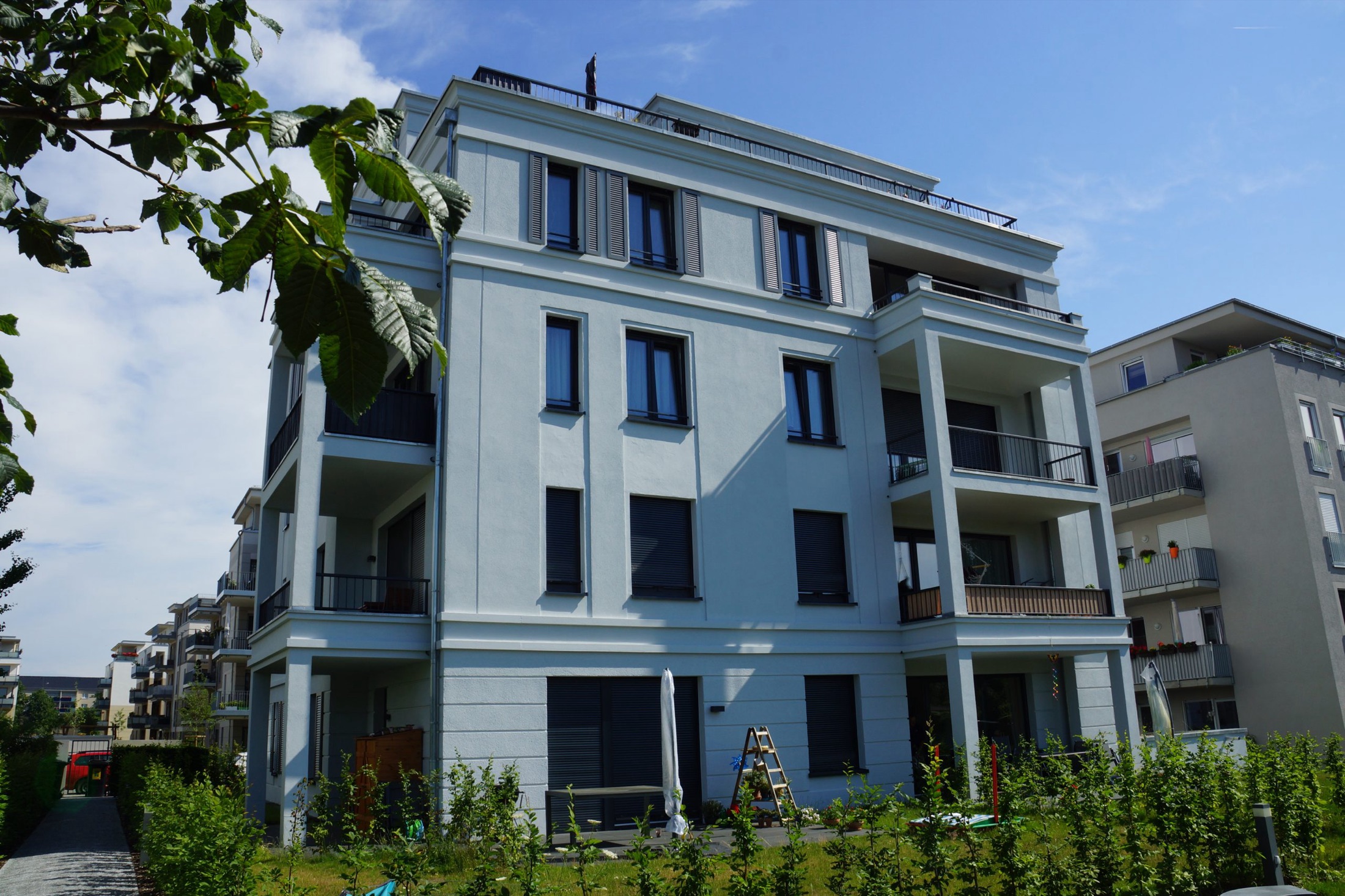 Stadtvilla mit 8 Wohneinheiten – Ansicht 3