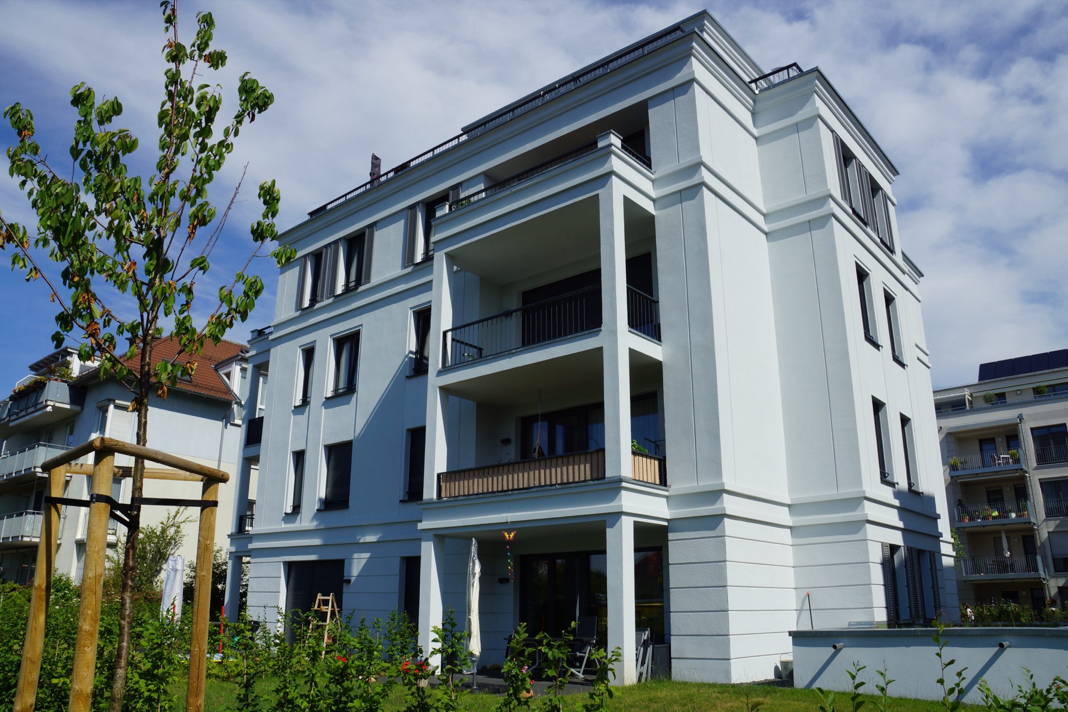 Stadtvilla mit 8 Wohneinheiten – Ansicht 4