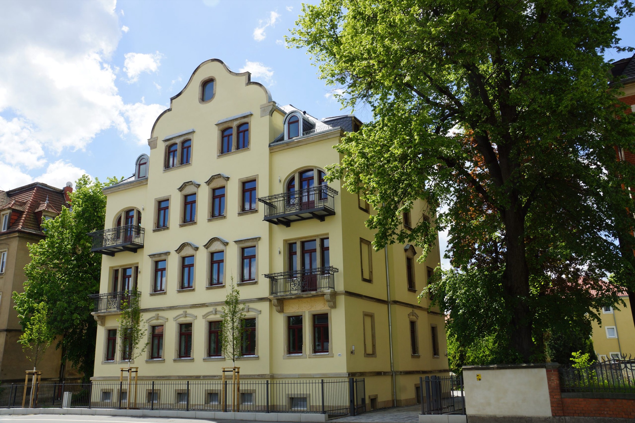 Umbau und Sanierung denkmalgesch. Stadthaus